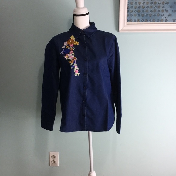 August Silk - Denim Top - Picture 2 of 8